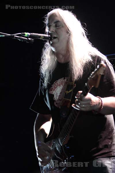 DINOSAUR JR - 2009-09-06 - PARIS - Elysee Montmartre - Jay Mascis